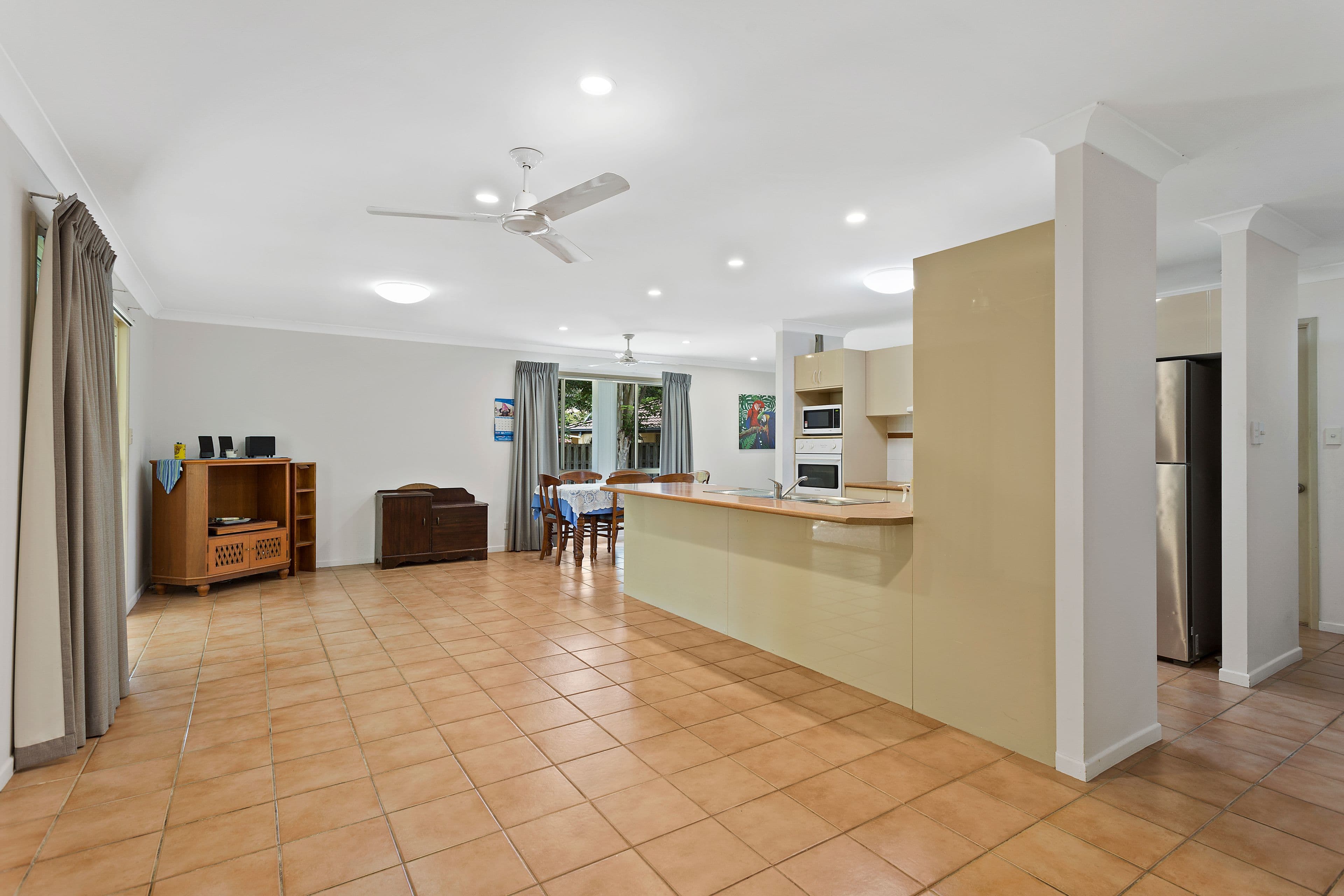 6 Hall Court, Mudgeeraba QLD 4213, Mudgeeraba - Thumbnail 2