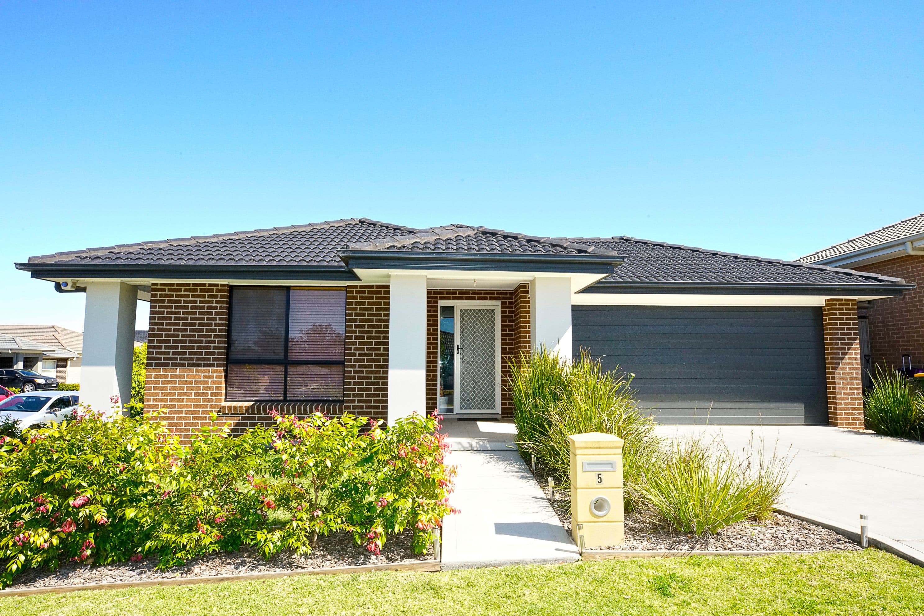 5 Tengala Drive, Jordan Springs - Image 1