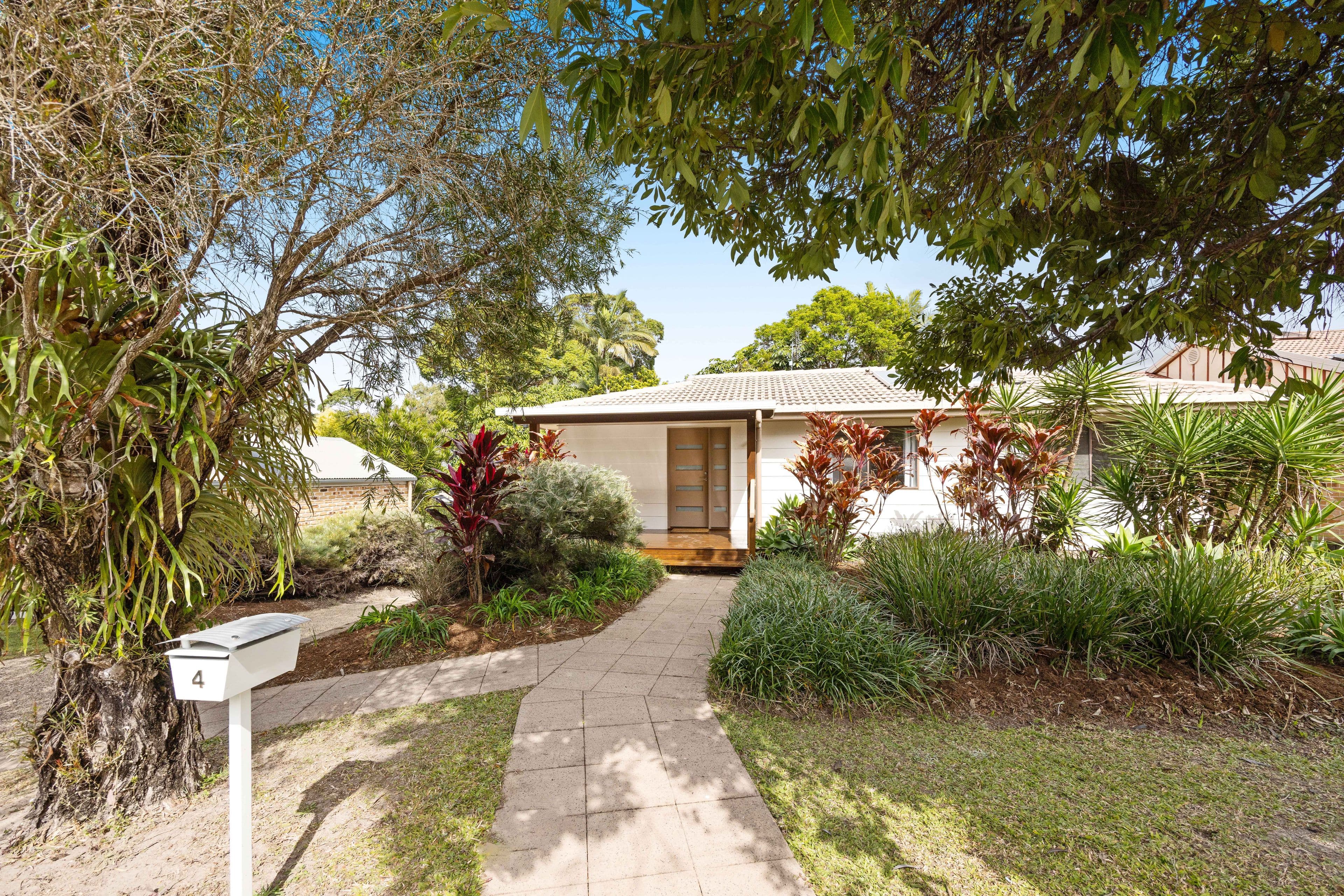 4 Lawley Street, Dicky Beach QLD 4551, Dicky Beach - Thumbnail 3