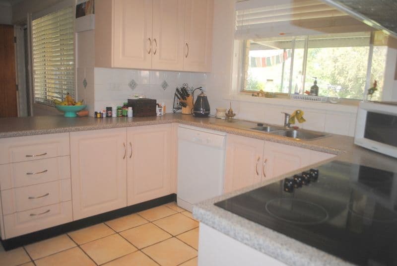 2 Robertson Avenue, Moree - Thumbnail 4
