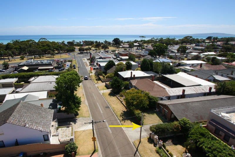15 Fourth Avenue, ROSEBUD VIC 3939, Rosebud - Thumbnail 2