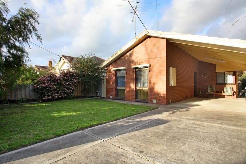 15 Fourth Avenue, ROSEBUD VIC 3939, Rosebud - Thumbnail 4