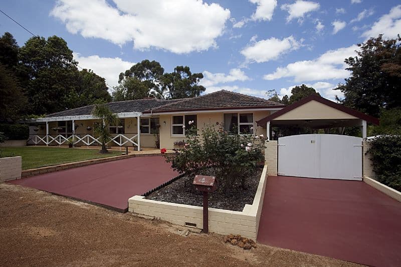 13 Springdale Road, KALAMUNDA WA 6076, Kalamunda - Thumbnail 2