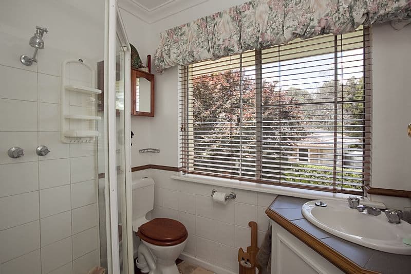 13 Springdale Road, KALAMUNDA WA 6076, Kalamunda - Thumbnail 7