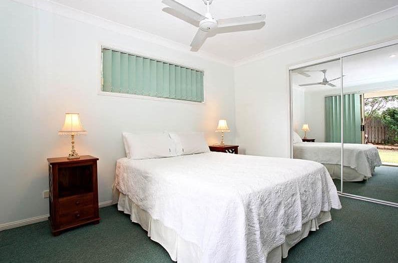 10 Leopard Avenue, ELANORA QLD 4221, Elanora - Thumbnail 8