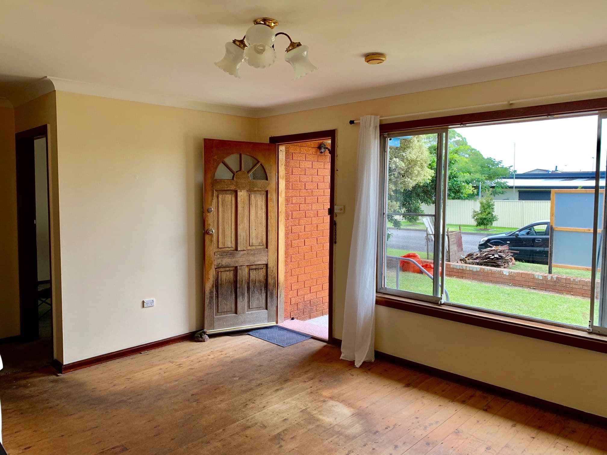 56 Kathleen White Crescent, Killarney Vale - Thumbnail 3
