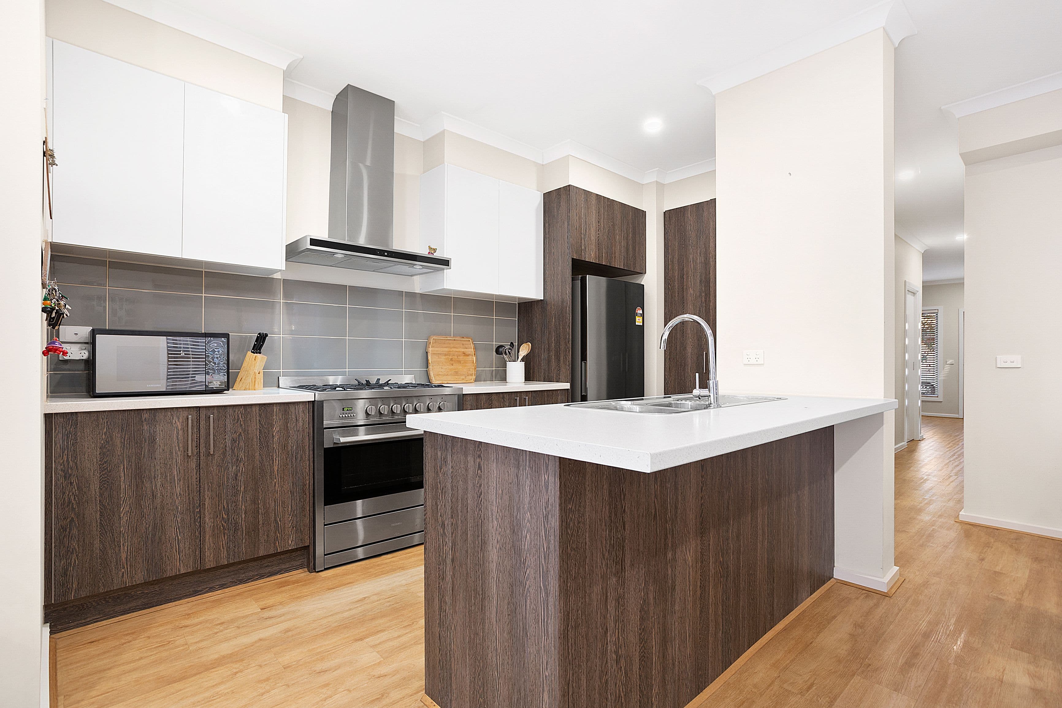 47 Reid Street, South Morang VIC 3752, South Morang - Thumbnail 2