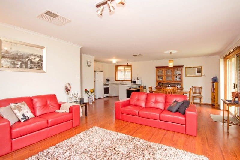 19 Clapton Drive, PARALOWIE SA 5108, Paralowie - Thumbnail 4