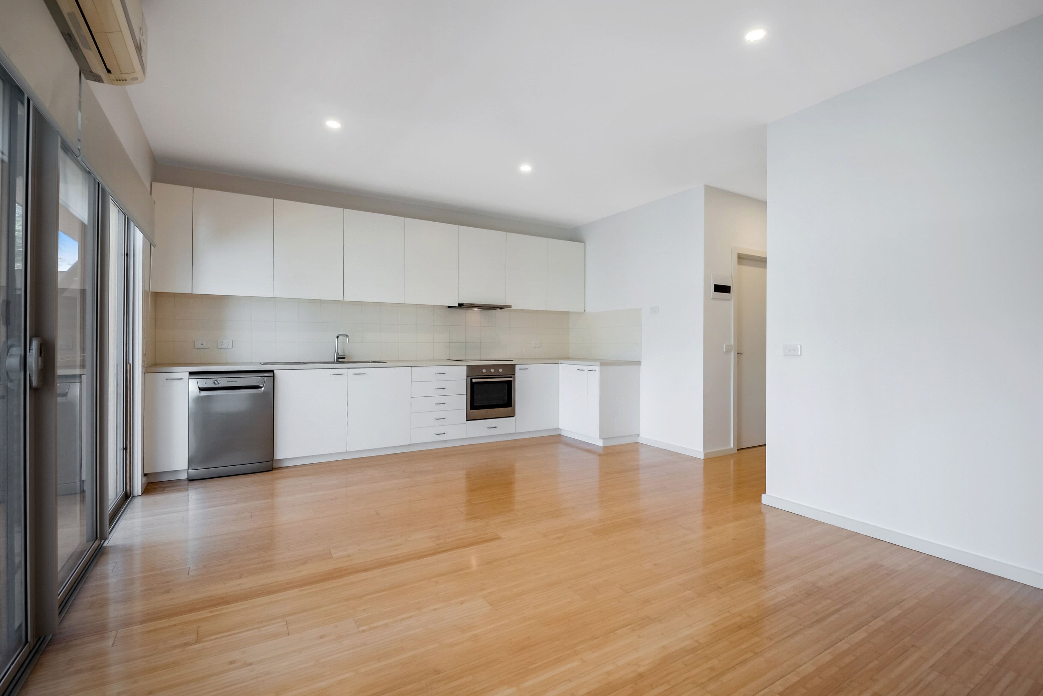 37 Waxflower Crescent, Bundoora VIC 3083, Bundoora - Thumbnail 4