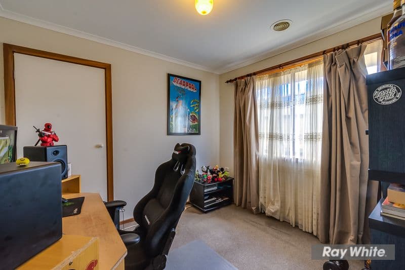 4 Berrigan Court, Werribee VIC 3030, Werribee - Thumbnail 4