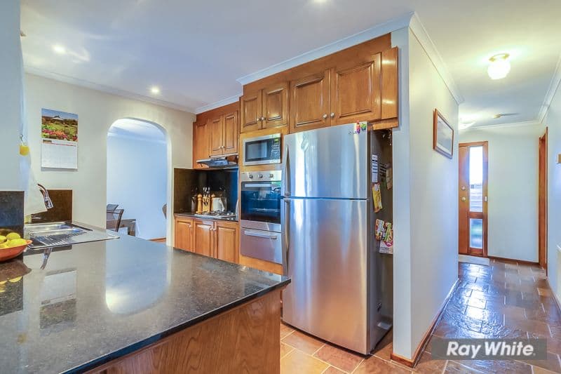 4 Berrigan Court, Werribee VIC 3030, Werribee - Thumbnail 7