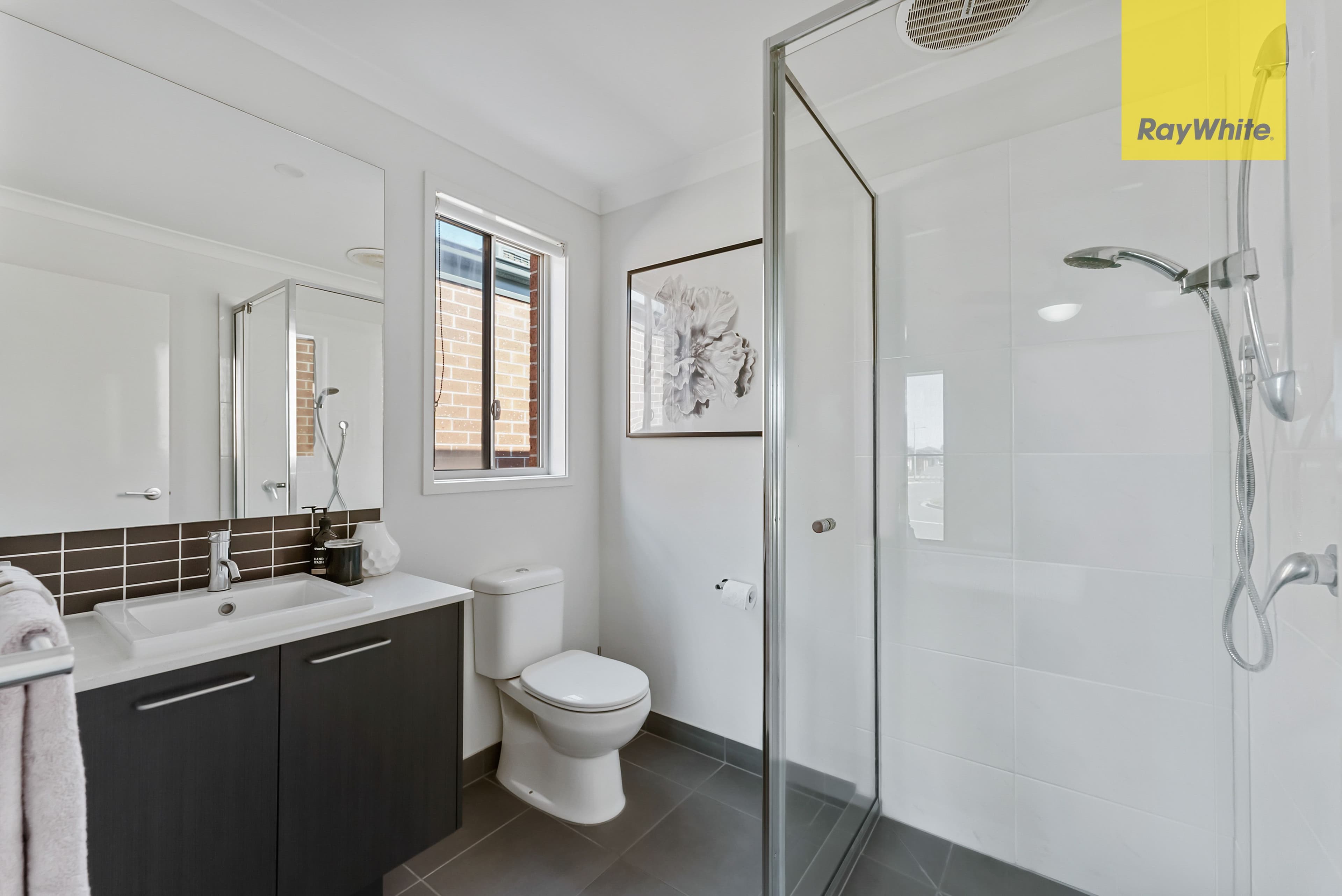 23 Wolomina Crescent, Werribee VIC 3030, Werribee - Thumbnail 4