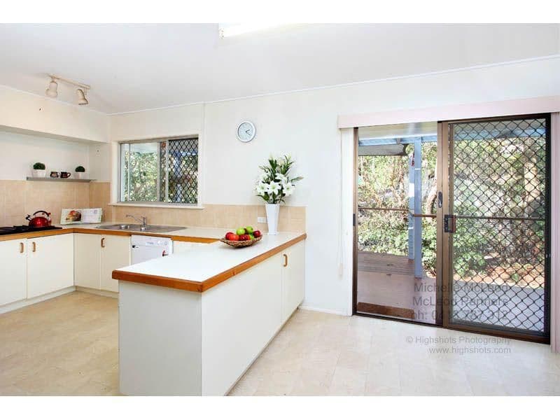 4 Kyoga Street, KENMORE QLD 4069, Kenmore - Thumbnail 6