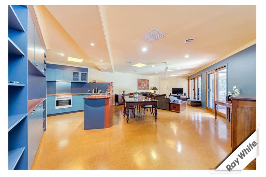 16 Buchanan Street, NARRABUNDAH ACT 2604, Narrabundah - Thumbnail 5