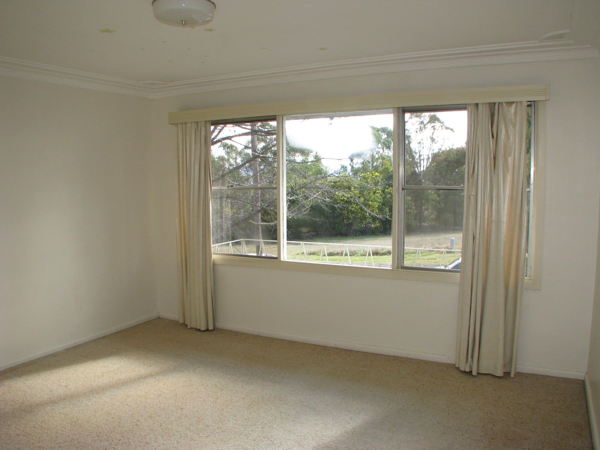 216 Galloway Street, ARMIDALE NSW 2350, Armidale - Thumbnail 2