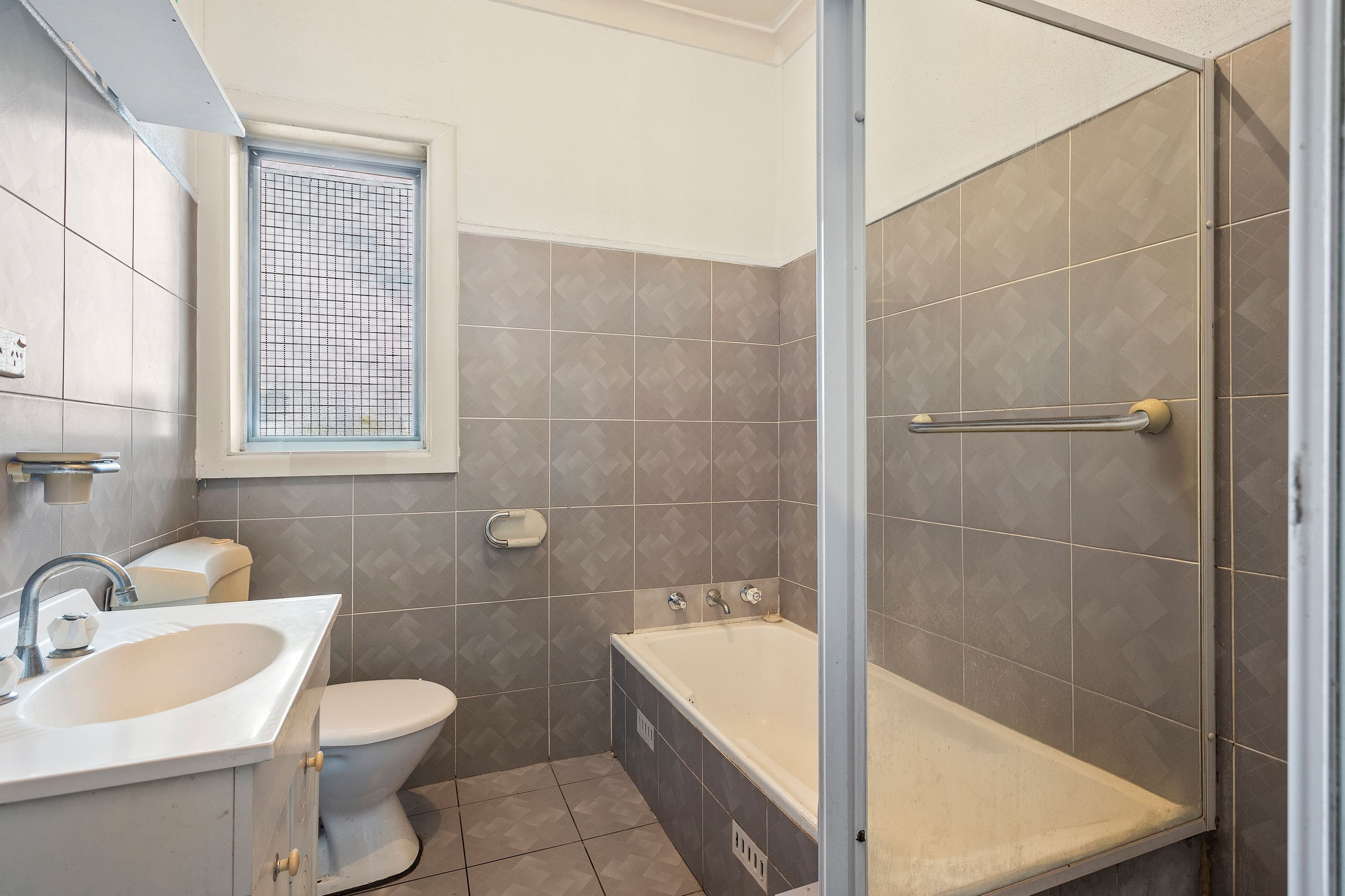 33 Robertson Street, Port Kembla NSW 2505, Port Kembla - Thumbnail 6