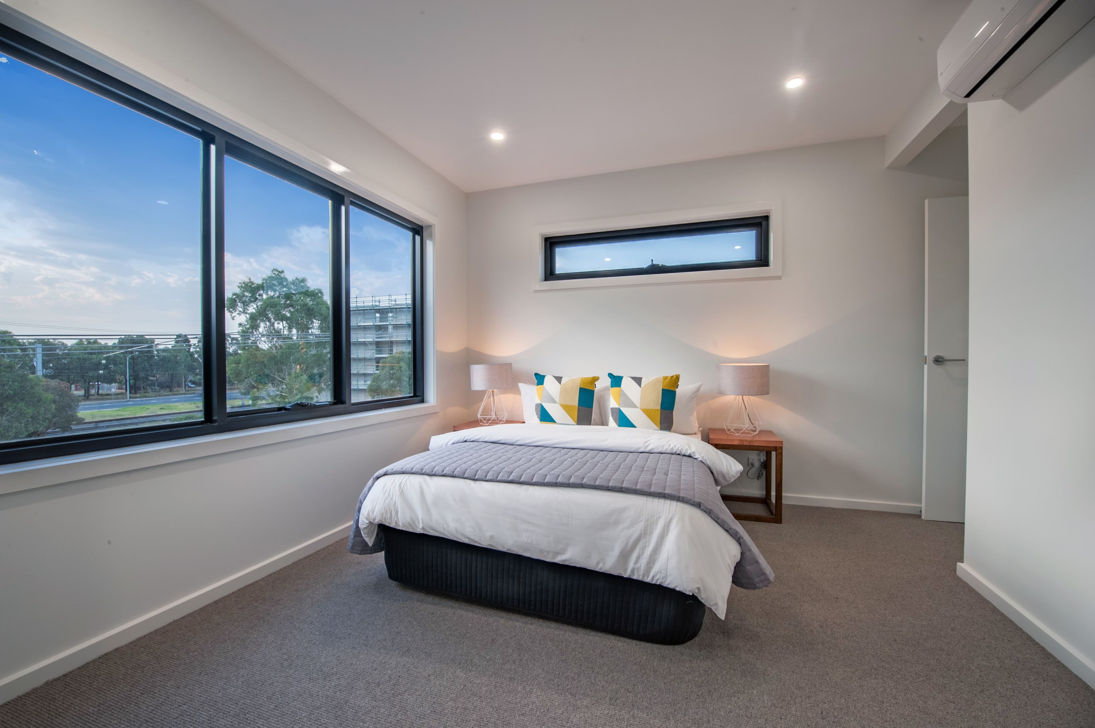 98 Liston Avenue, Reservoir VIC 3073, Reservoir - Thumbnail 8