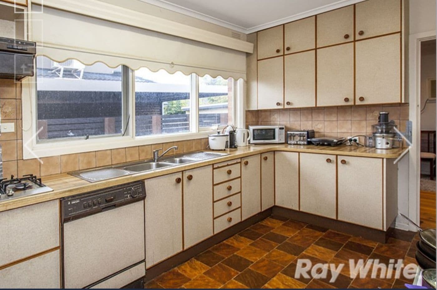 44 Harrison Street, Box Hill North VIC 3129, Box Hill North - Thumbnail 3