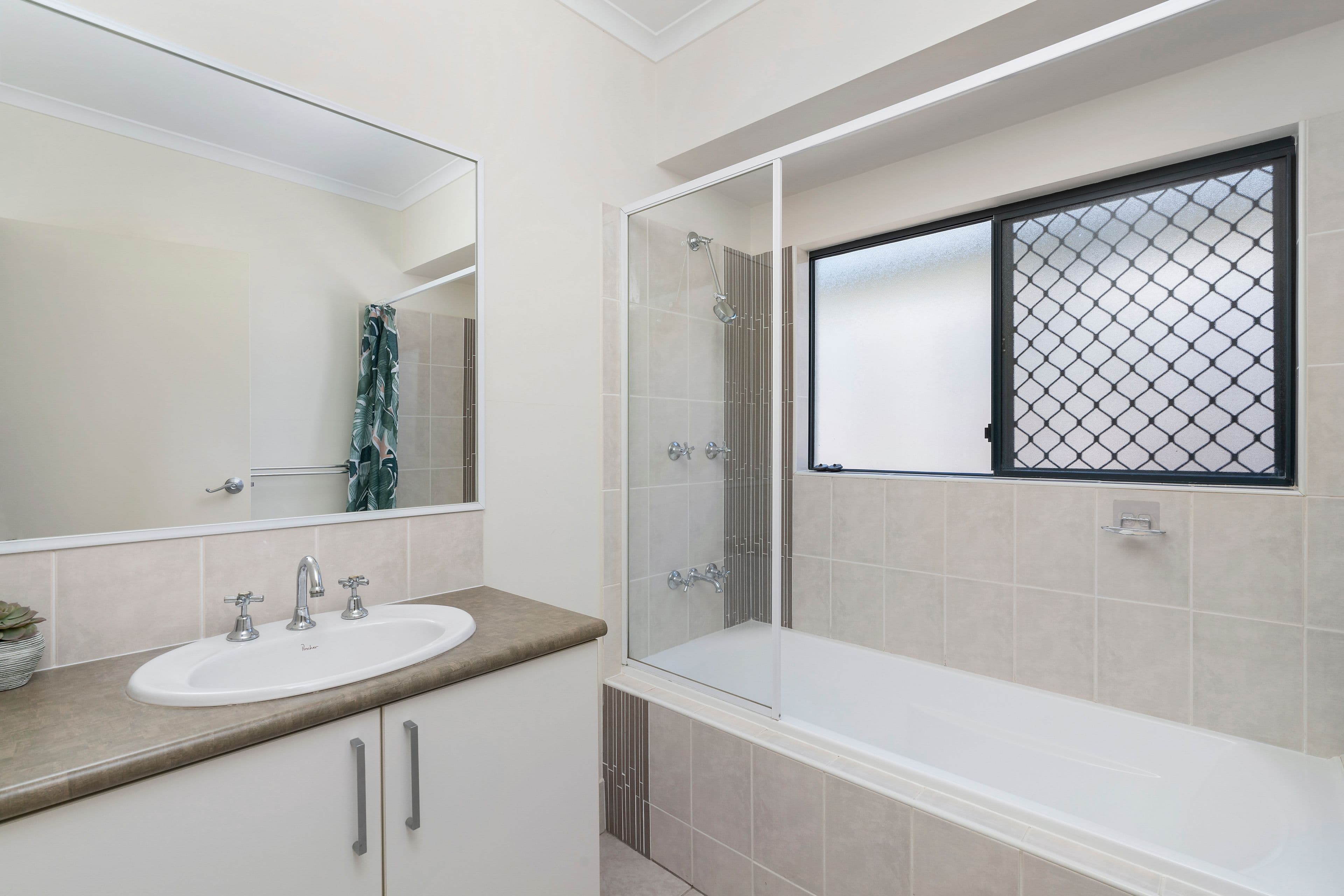 37 Timberlea Drv East, Bentley Park QLD 4869, Bentley Park - Thumbnail 8