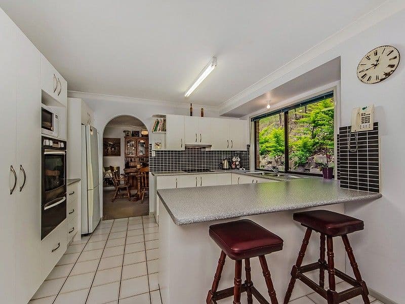 6 Glenaura Drive, TALLAI QLD 4213, Tallai - Thumbnail 5