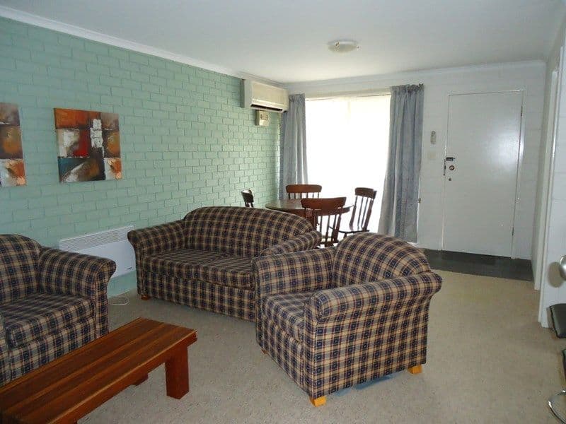 430 Raglan Parade, Warrnambool VIC 3280, Warrnambool - Thumbnail 2