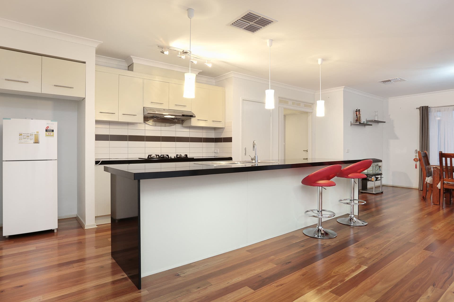 49 Brownlow Drive, Point Cook VIC 3030, Point Cook - Thumbnail 3