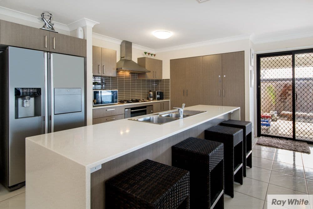 28 Troon Street, North Lakes QLD 4509, North Lakes - Thumbnail 3