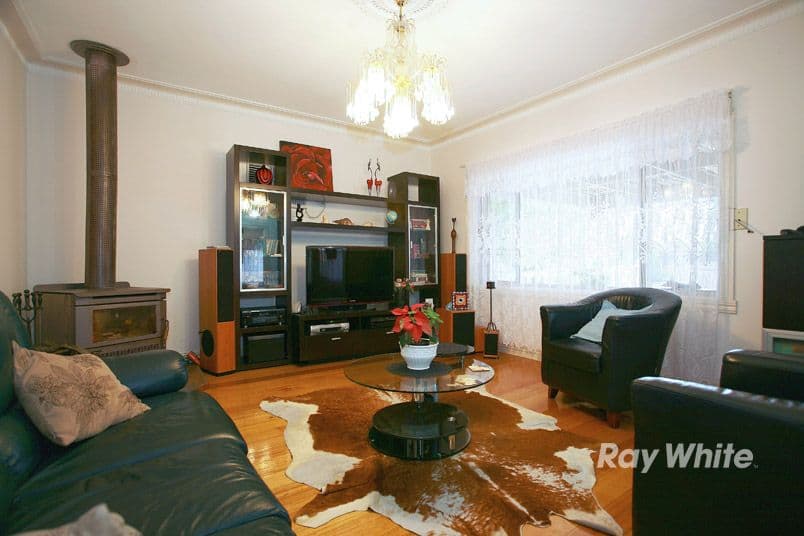 10 Bowman Street, NOBLE PARK VIC 3174, Noble Park - Thumbnail 3