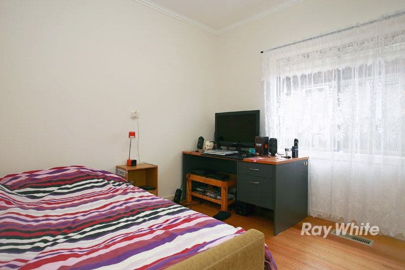 10 Bowman Street, NOBLE PARK VIC 3174, Noble Park - Thumbnail 4