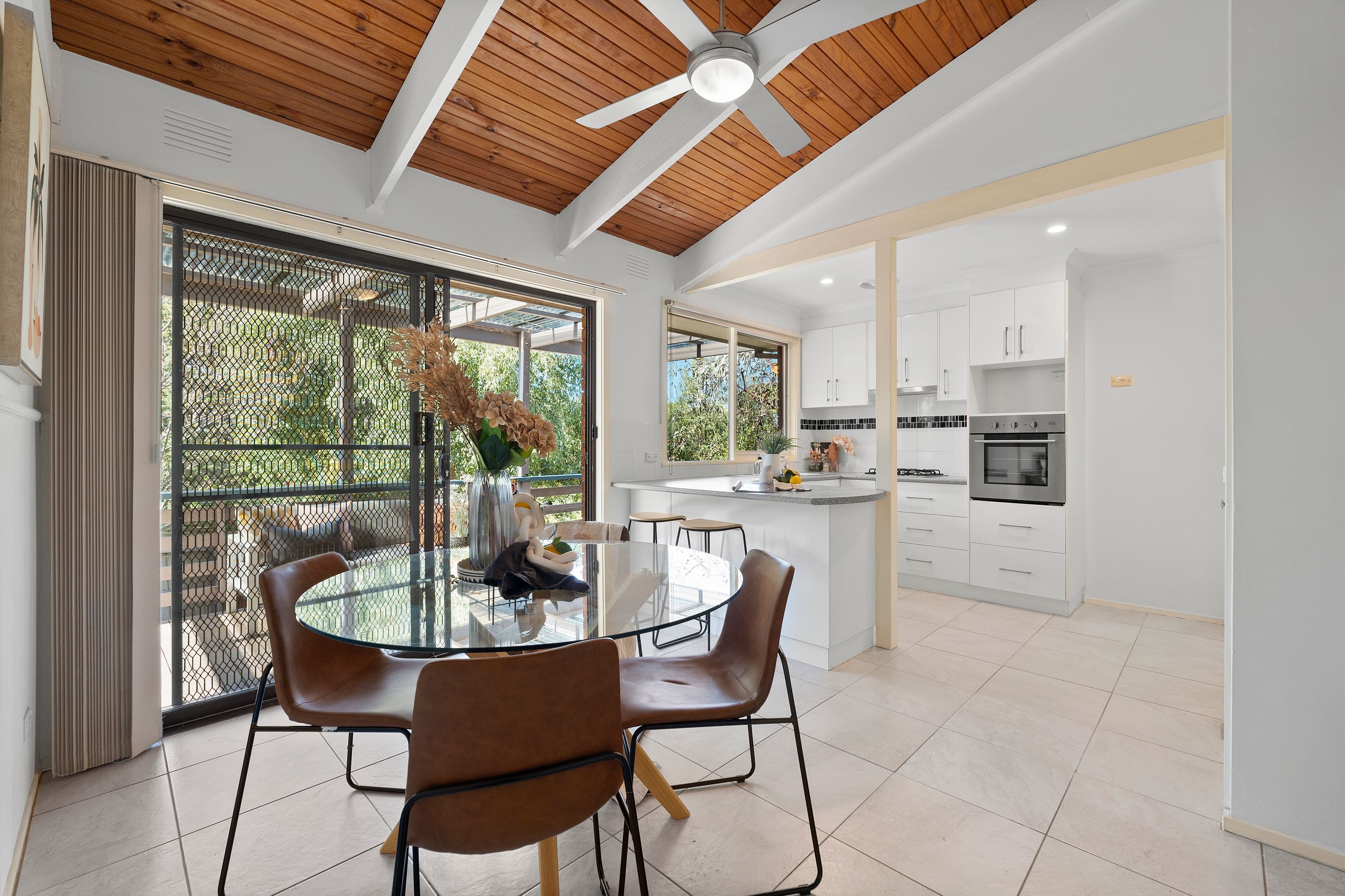 6 Coledale Close, Endeavour Hills VIC 3802, Endeavour Hills - Thumbnail 3