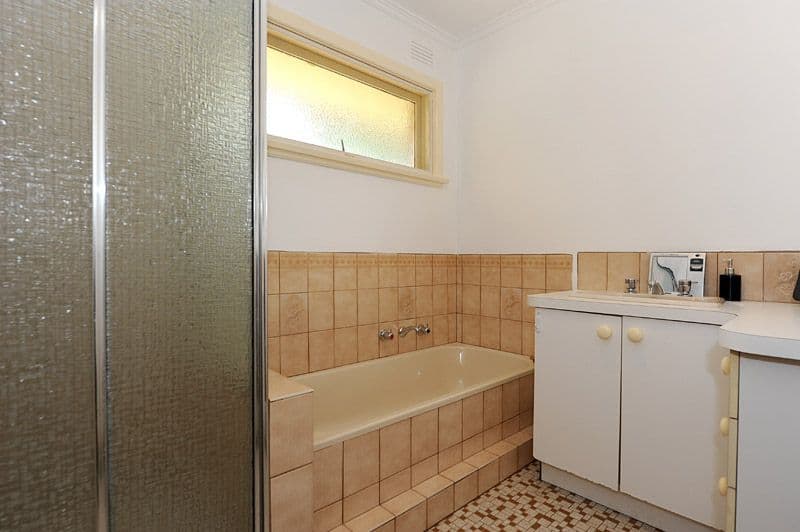 64 Army Road, BORONIA VIC 3155, Boronia - Thumbnail 4