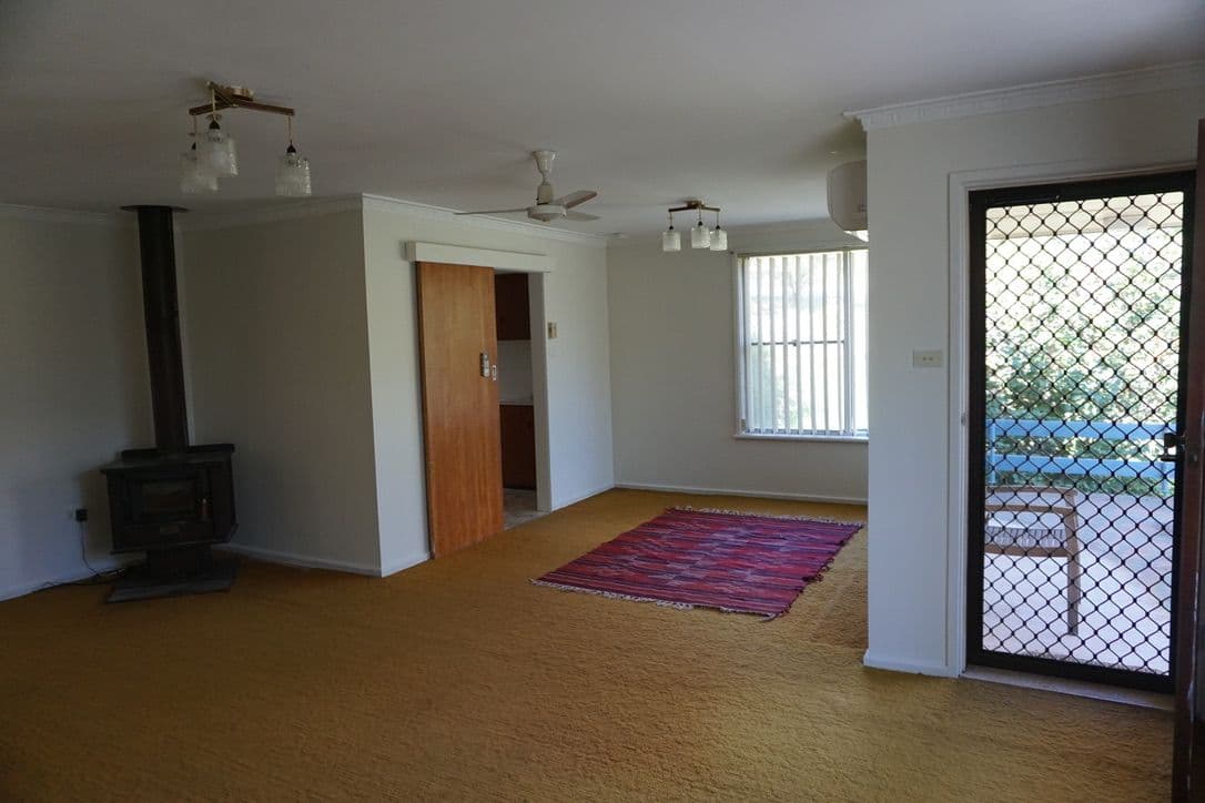 217 Wynyard Street, Tumut NSW 2720, Tumut - Thumbnail 3