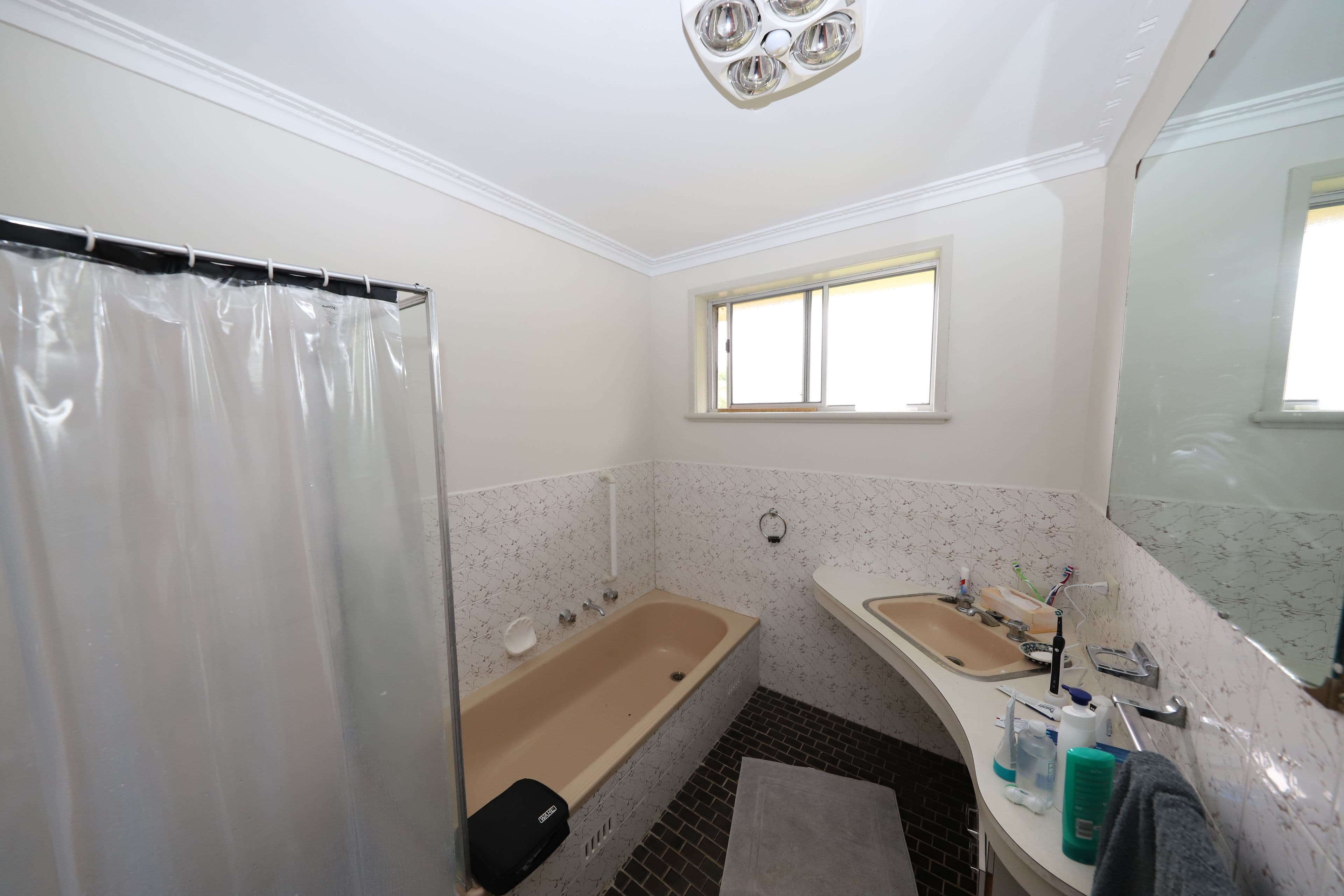 217 Wynyard Street, Tumut NSW 2720, Tumut - Thumbnail 6