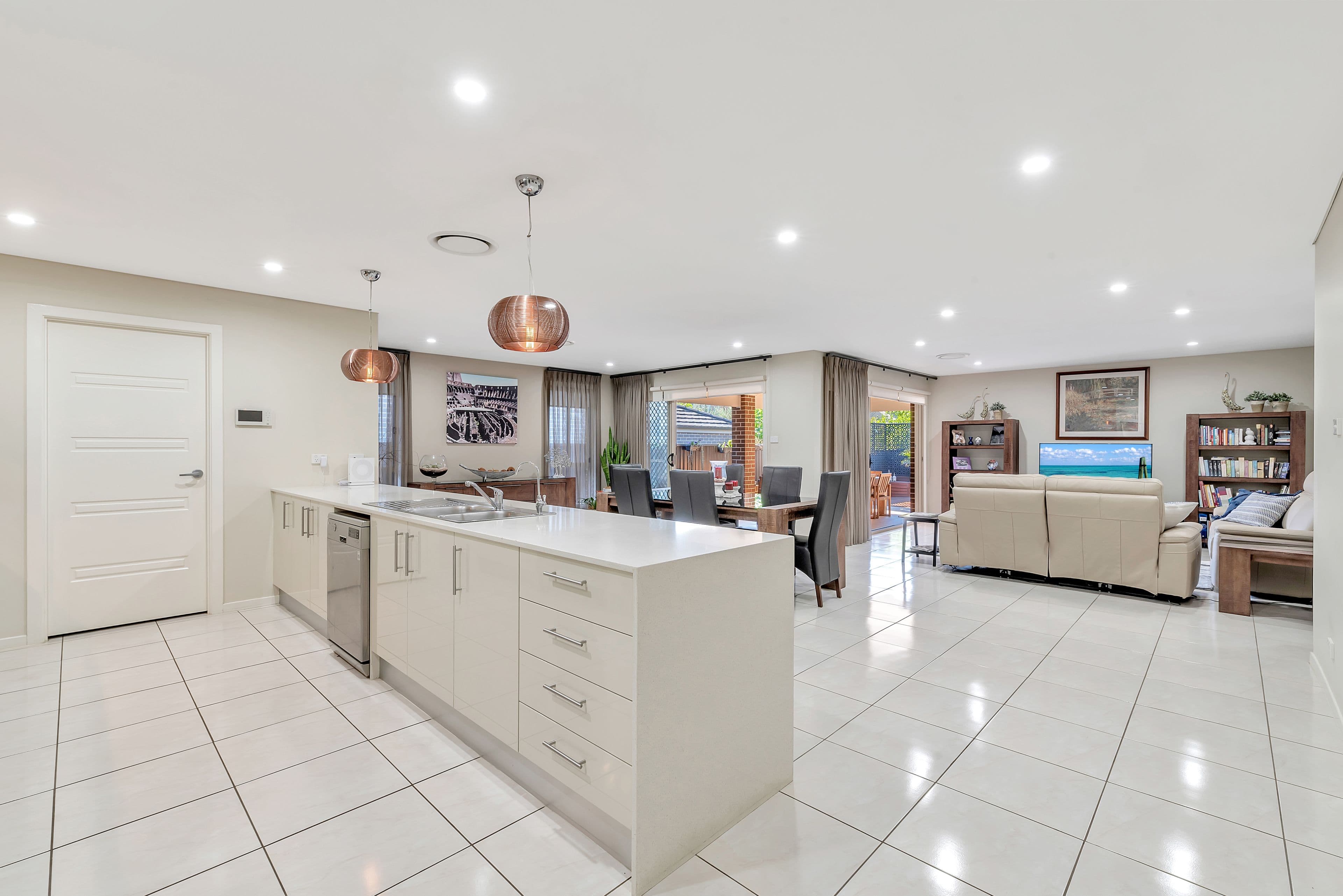 5 Pentland Street, Middleton Grange - Thumbnail 5