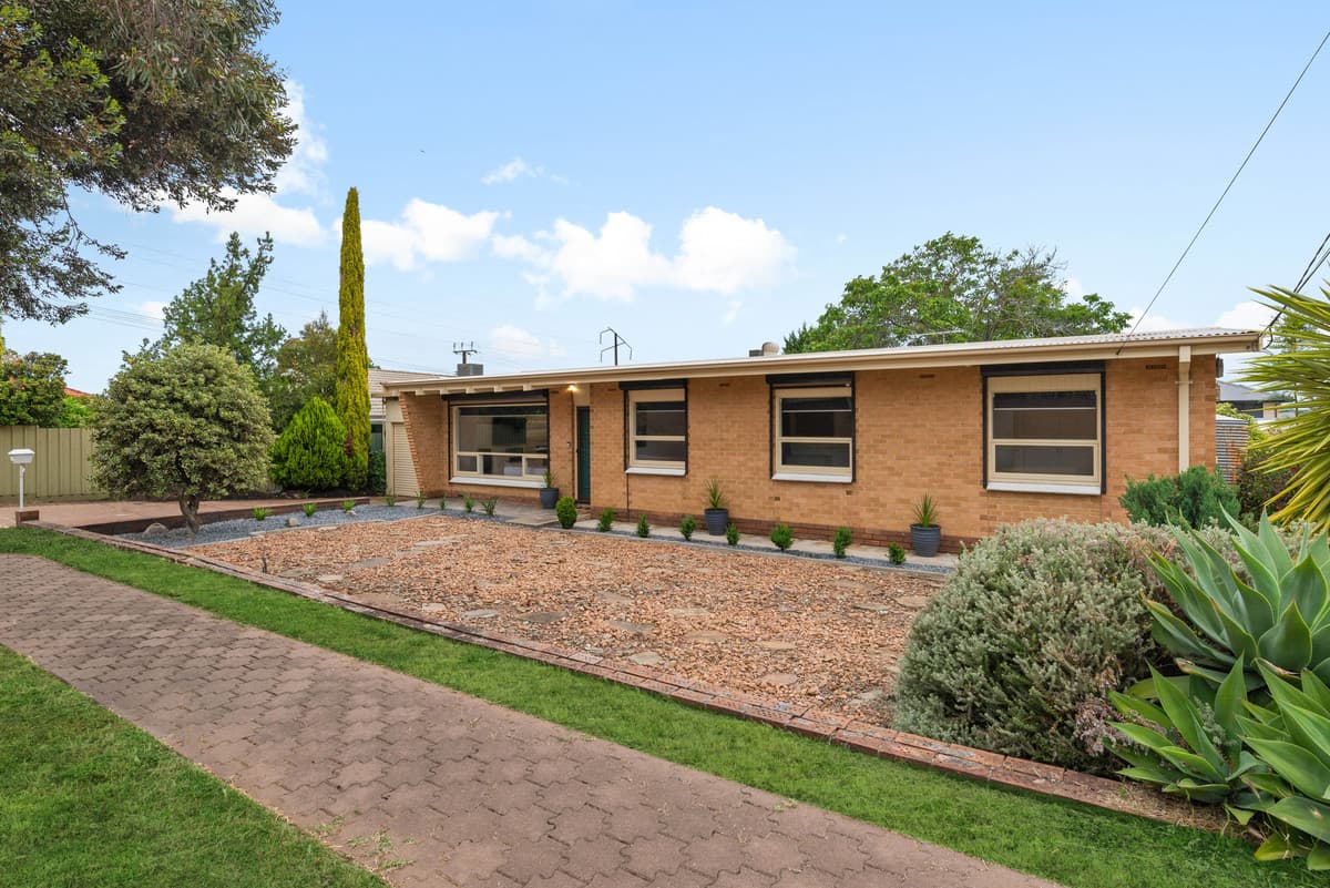 17 Bunbury Terrace, Valley View SA 5093, Valley View - Image 1