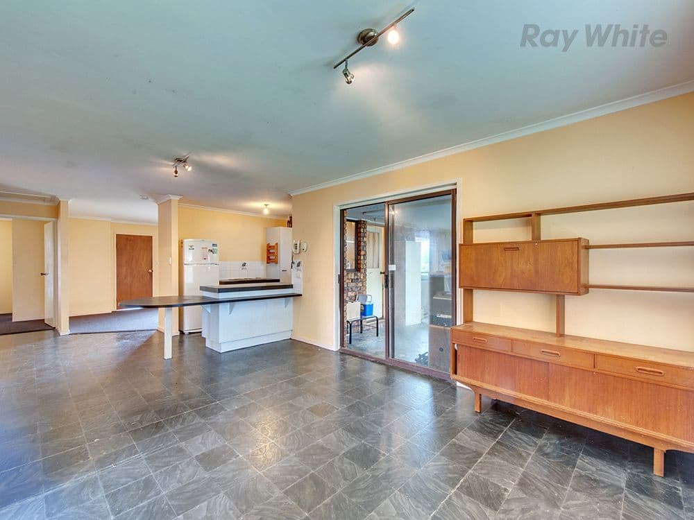 111 Cameron Street, Redbank Plains QLD 4301, Redbank Plains - Thumbnail 3