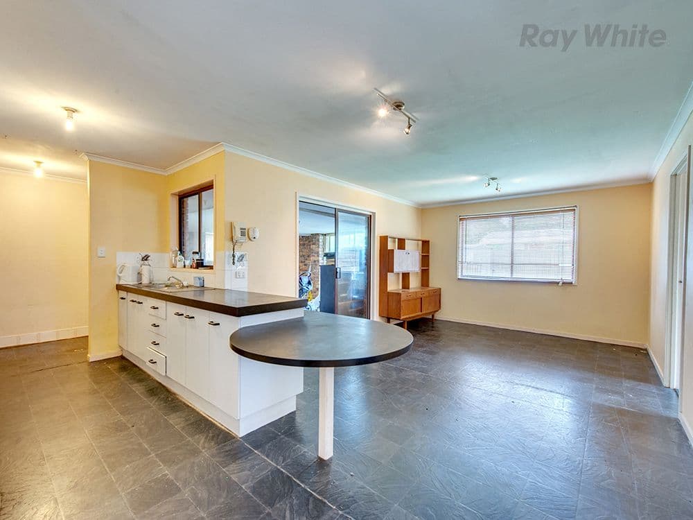 111 Cameron Street, Redbank Plains QLD 4301, Redbank Plains - Thumbnail 4