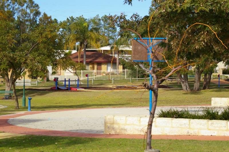 3 Floribunda Gardens, MIRRABOOKA WA 6061, Mirrabooka - Thumbnail 2