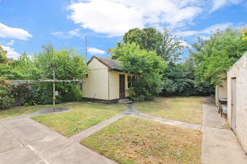 27 Moorookyle Avenue, HUGHESDALE VIC 3166, Hughesdale - Thumbnail 2