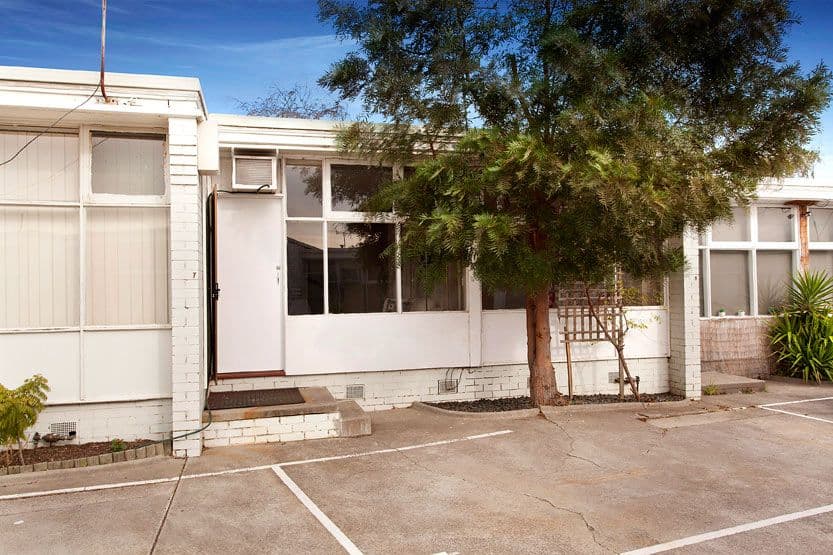 23 Ashley Street, RESERVOIR VIC 3073, Reservoir - Thumbnail 2