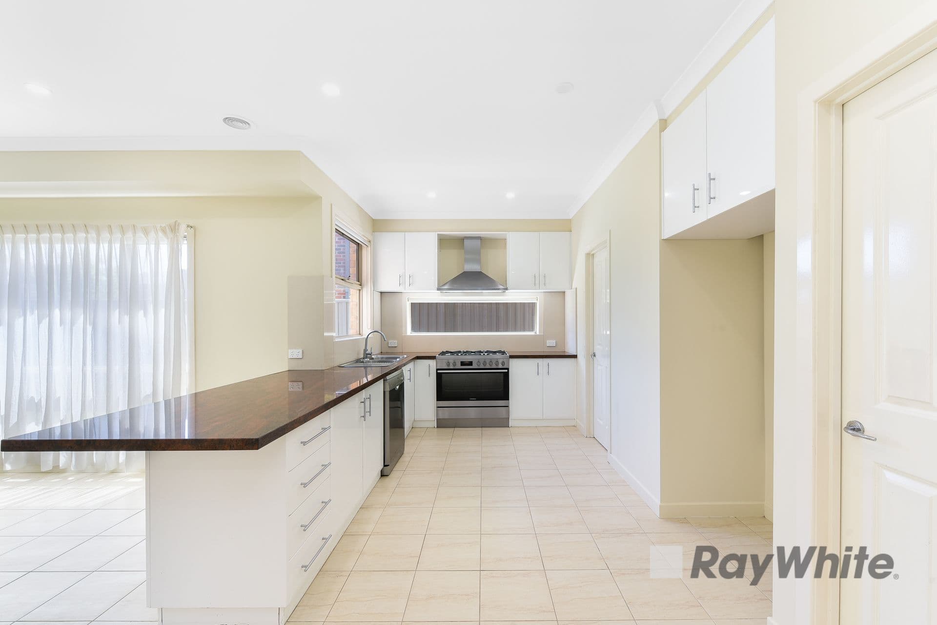 40 Hidden Grove Boulevard, Keysborough VIC 3173, Keysborough - Thumbnail 4