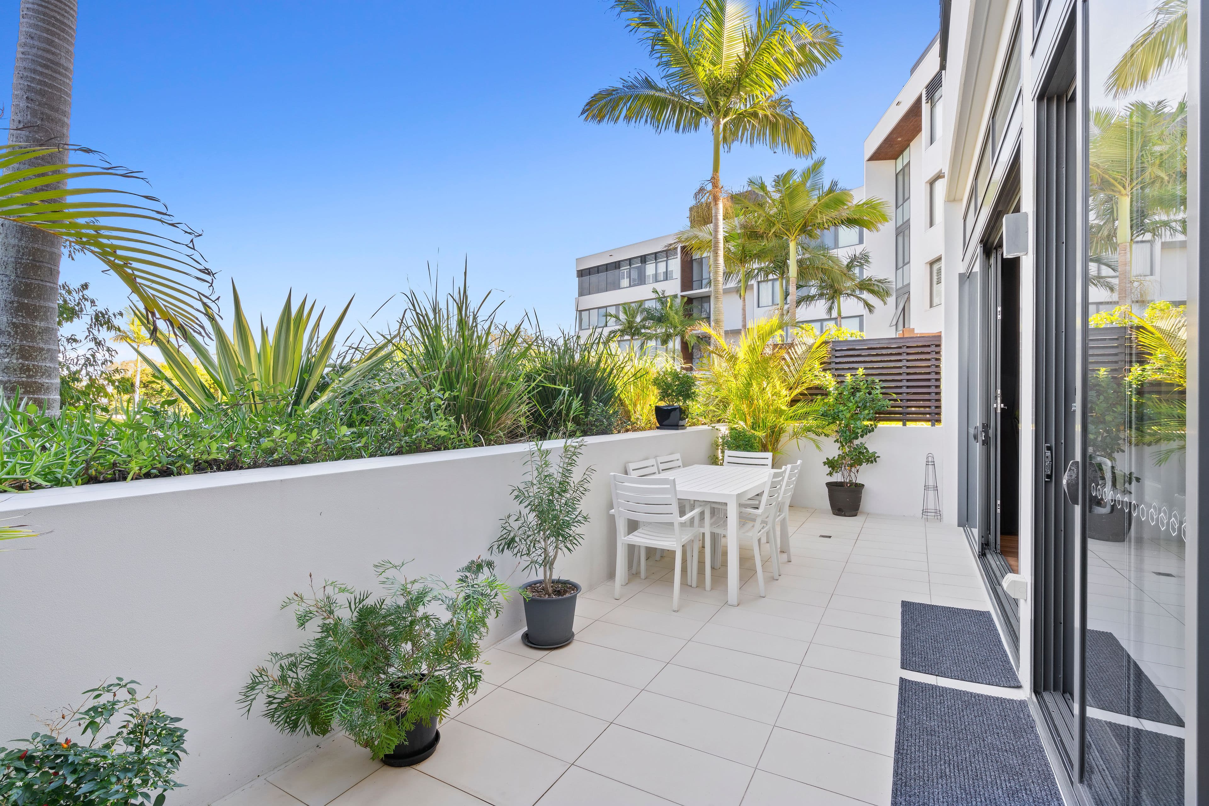 1 Sunset Avenue, Paradise Point QLD 4216, Paradise Point - Thumbnail 6