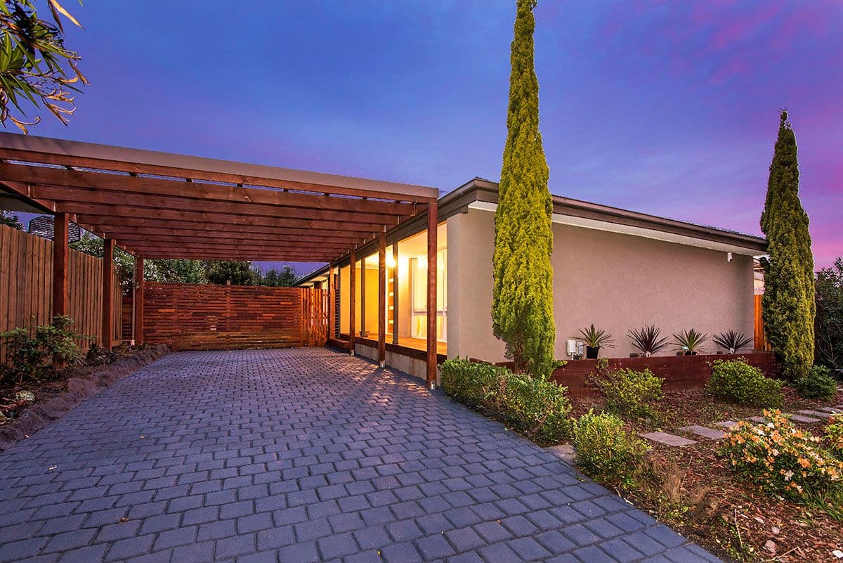 12 Higgs Avenue, Mill Park VIC 3082, Mill Park - Thumbnail 2