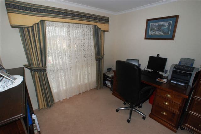 8 Lipson Reach Road, GULFVIEW HEIGHTS SA 5096, Gulfview Heights - Thumbnail 5