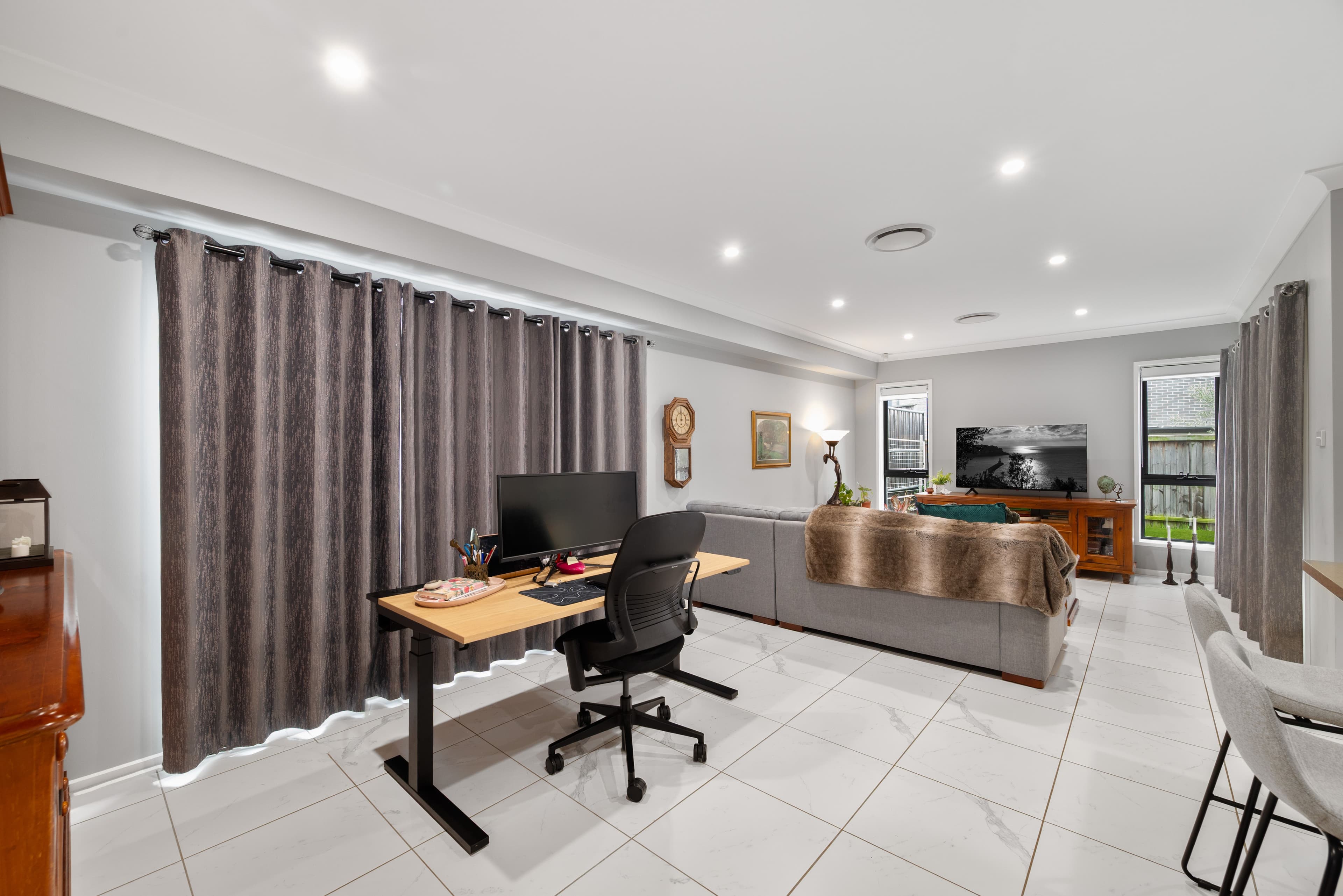 1 James Riley Drive, Glenmore Park NSW 2745, Glenmore Park - Thumbnail 4