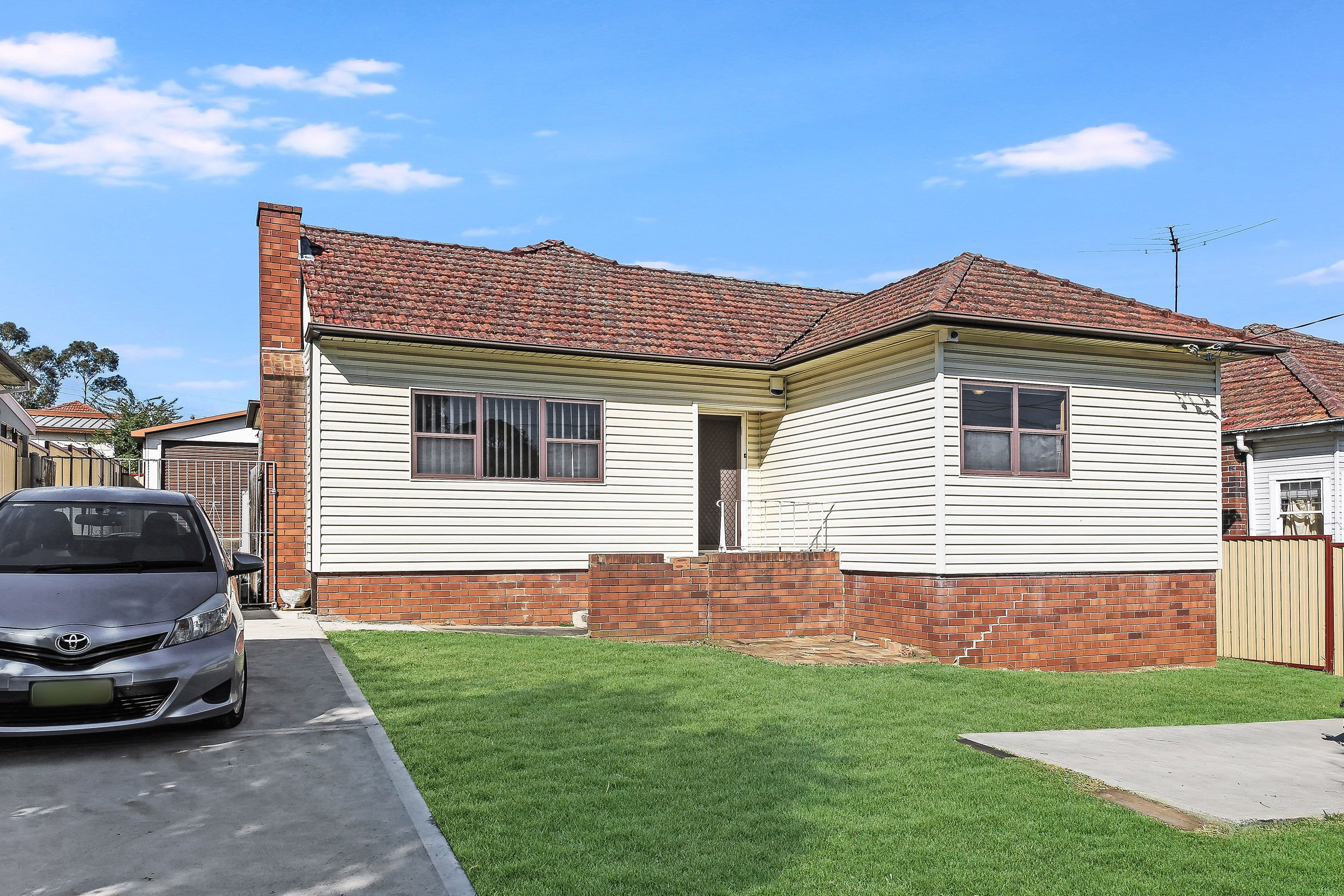 4 Dunbar Avenue, Regents Park NSW 2143, Regents Park - Image 1