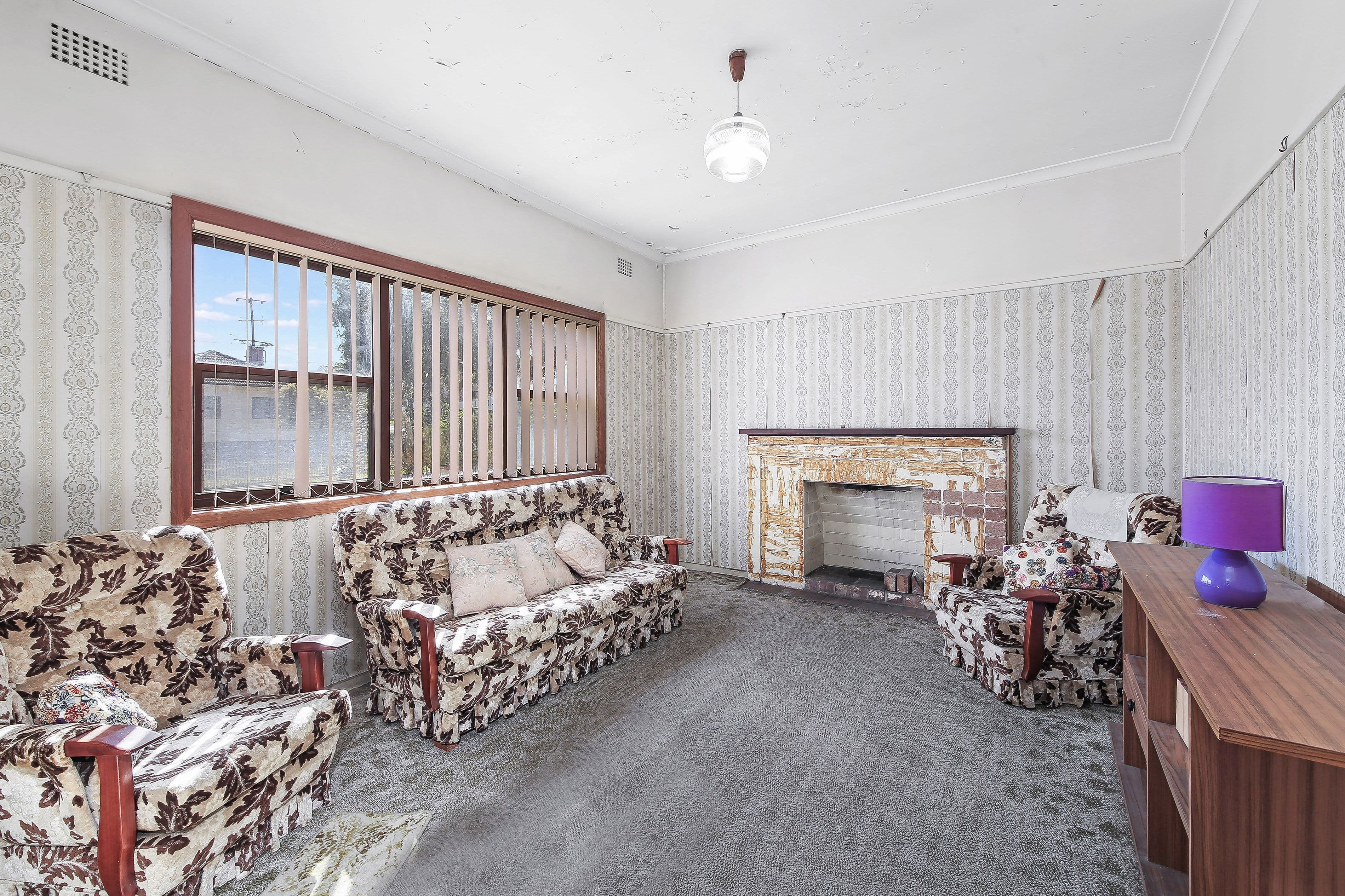 4 Dunbar Avenue, Regents Park NSW 2143, Regents Park - Thumbnail 2