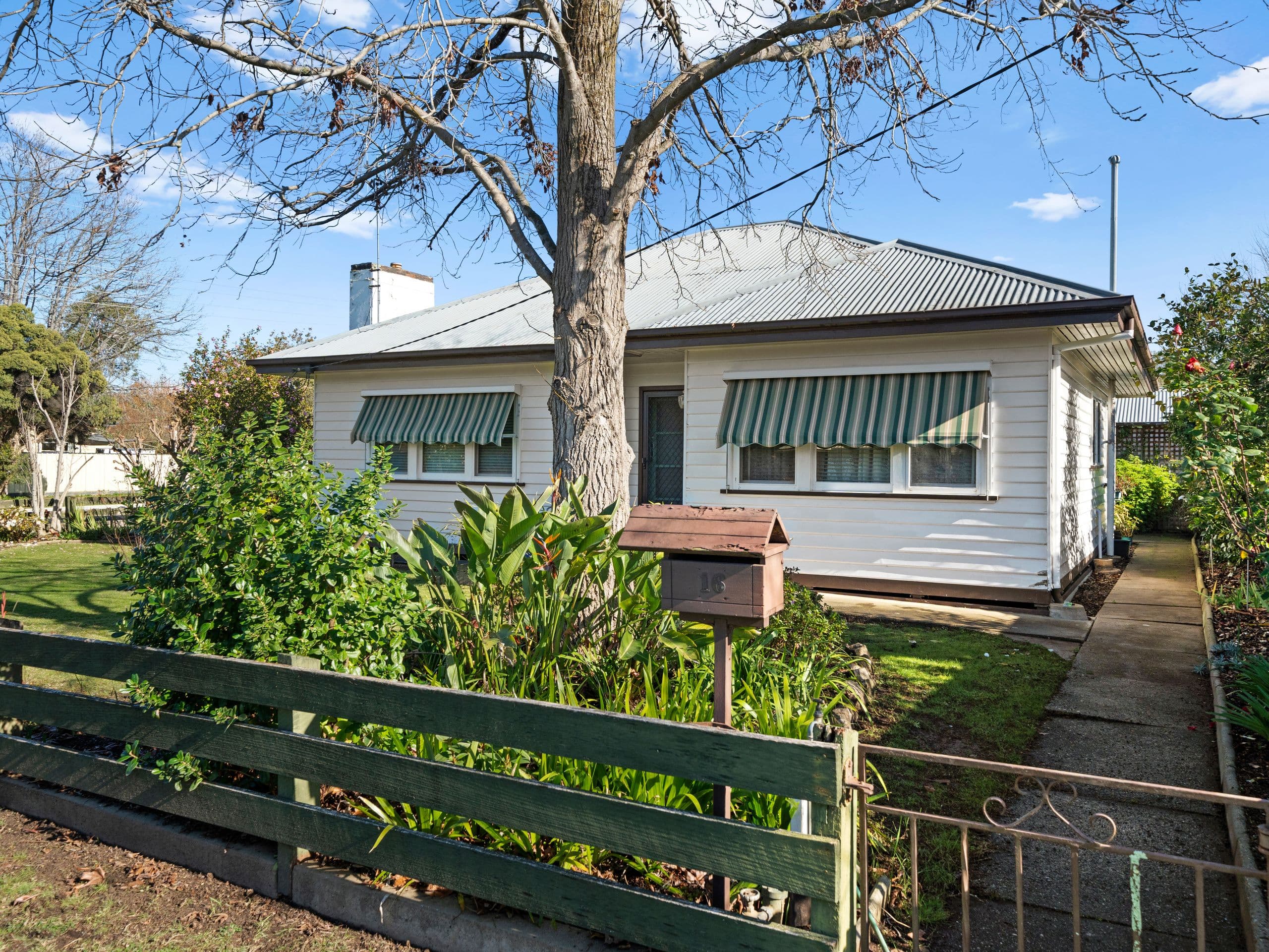 16 South Street, Benalla VIC 3672, Benalla - Image 1