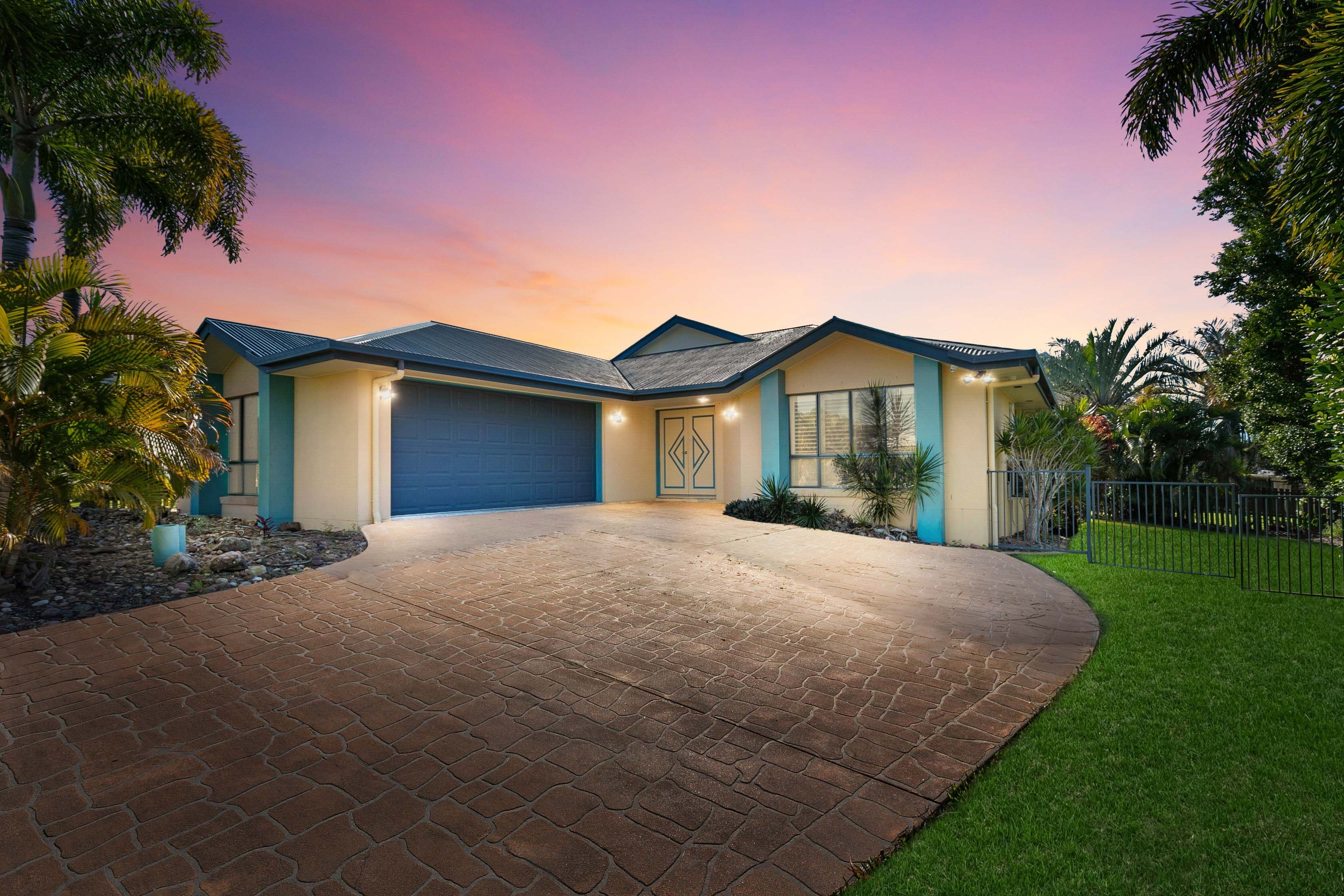 8 Stevens Close, Kawungan QLD 4655, Kawungan - Image 1