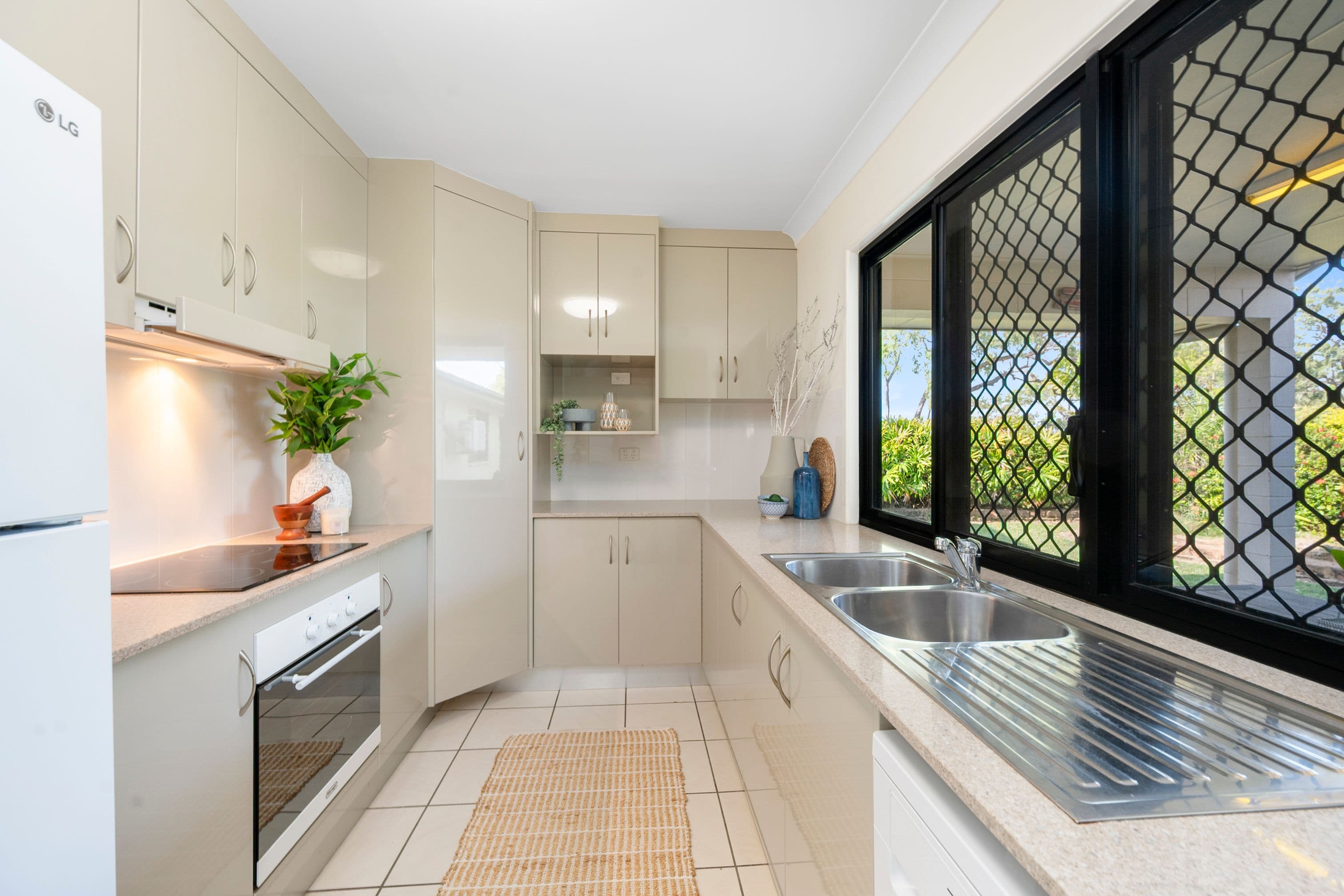 10 Shrike Court, Condon QLD 4815, Condon - Thumbnail 2